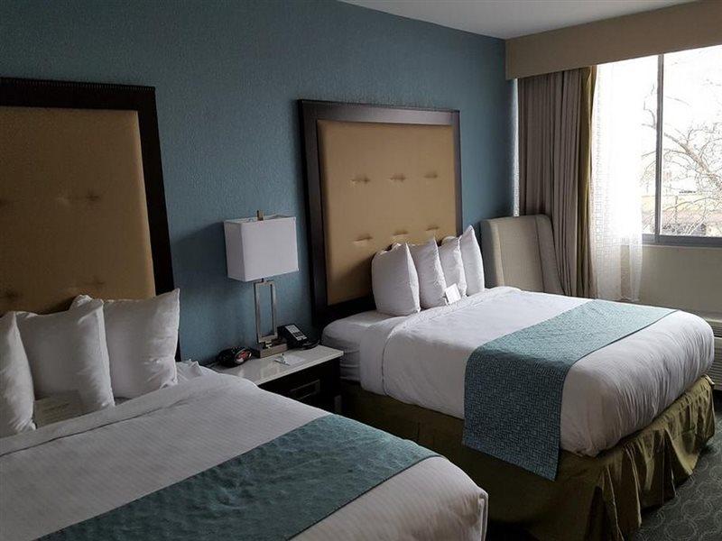 วินด์แฮม การ์เดน เคโนชา ฮาร์เบอร์ไซด์ Hotel ภายนอก รูปภาพ