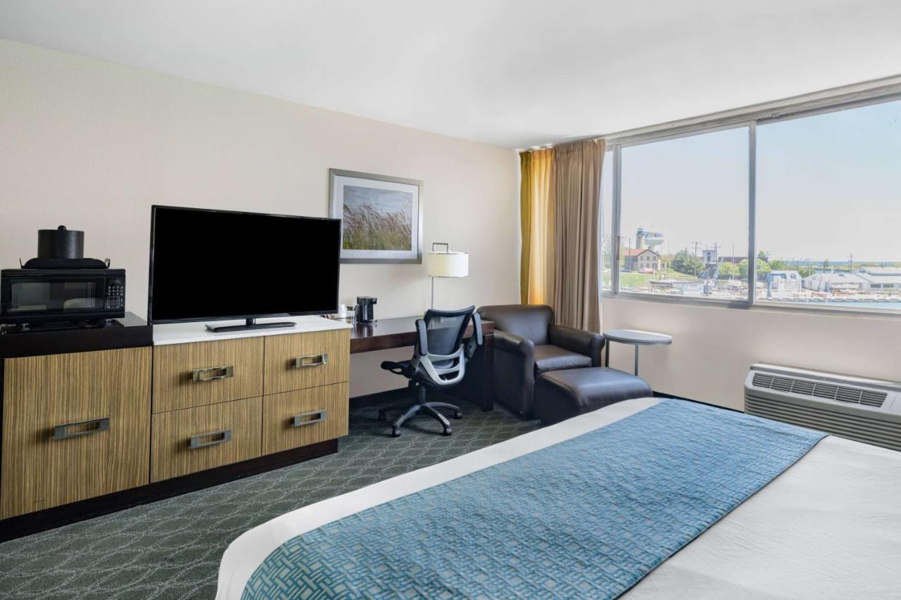 วินด์แฮม การ์เดน เคโนชา ฮาร์เบอร์ไซด์ Hotel ภายนอก รูปภาพ