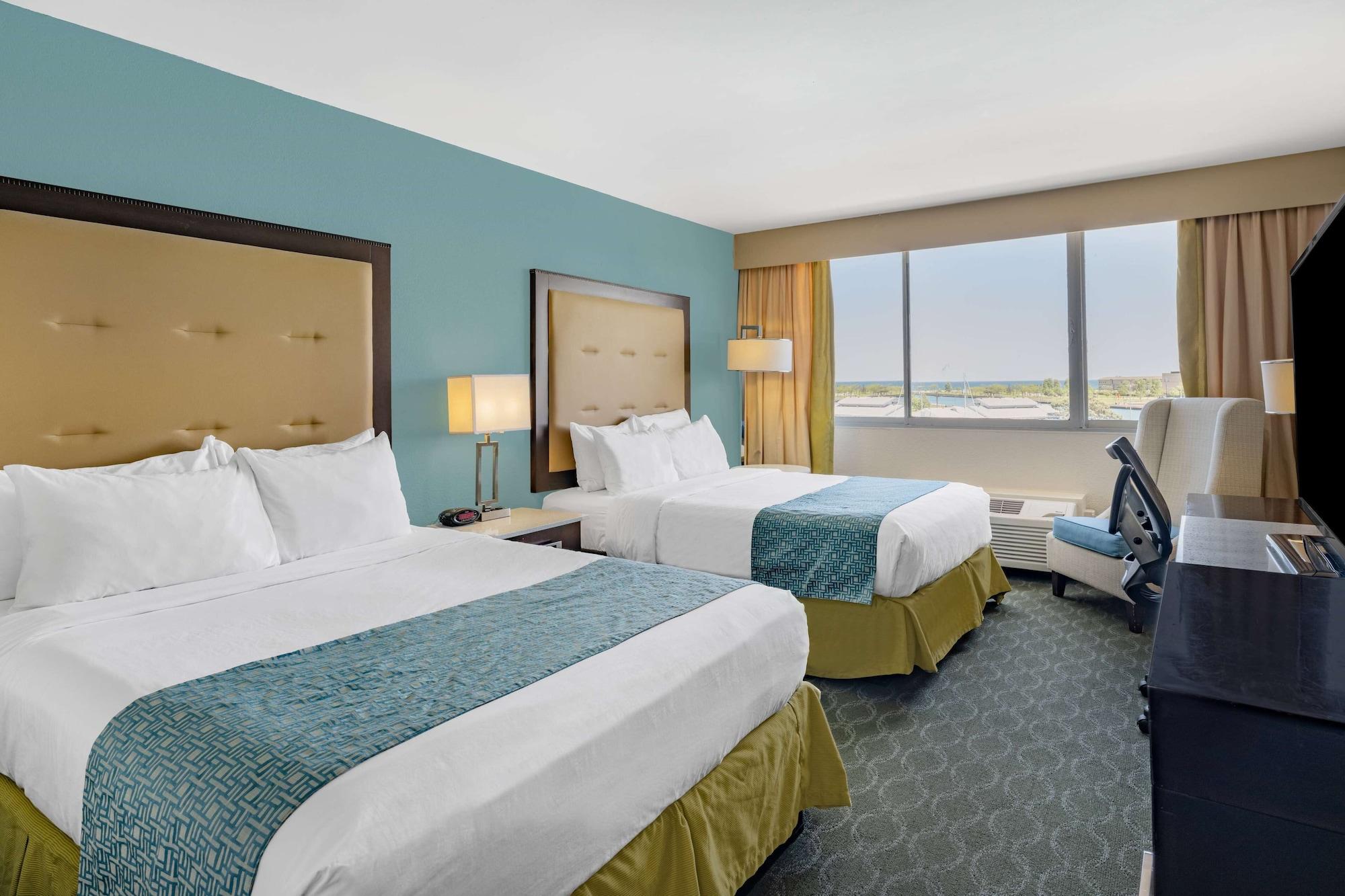 วินด์แฮม การ์เดน เคโนชา ฮาร์เบอร์ไซด์ Hotel ภายนอก รูปภาพ