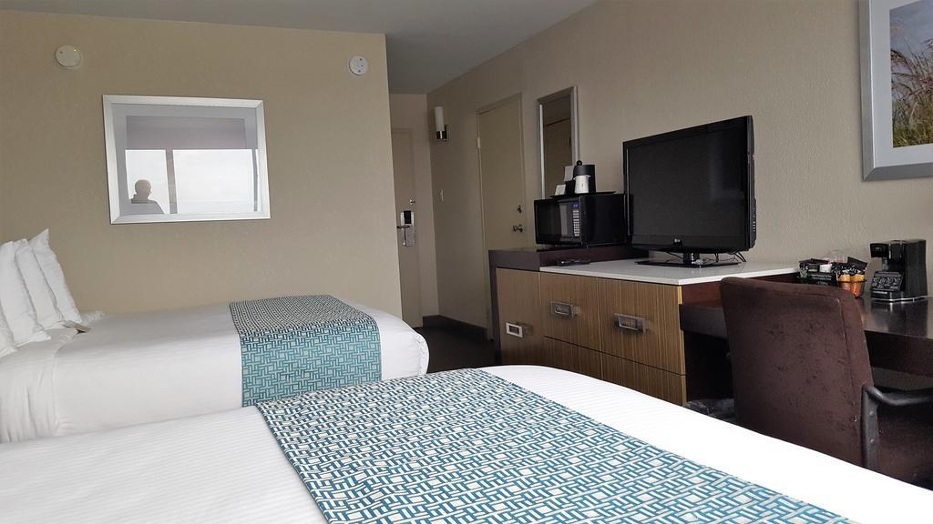 วินด์แฮม การ์เดน เคโนชา ฮาร์เบอร์ไซด์ Hotel ภายนอก รูปภาพ