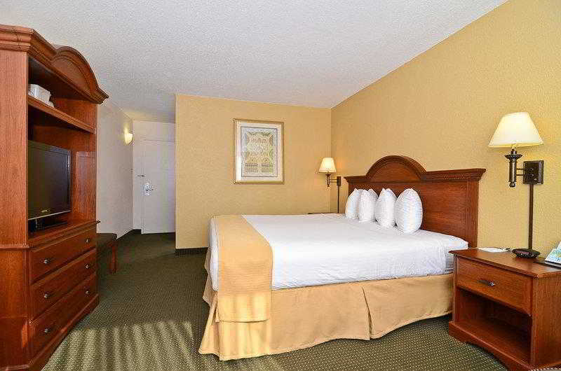 วินด์แฮม การ์เดน เคโนชา ฮาร์เบอร์ไซด์ Hotel ภายนอก รูปภาพ